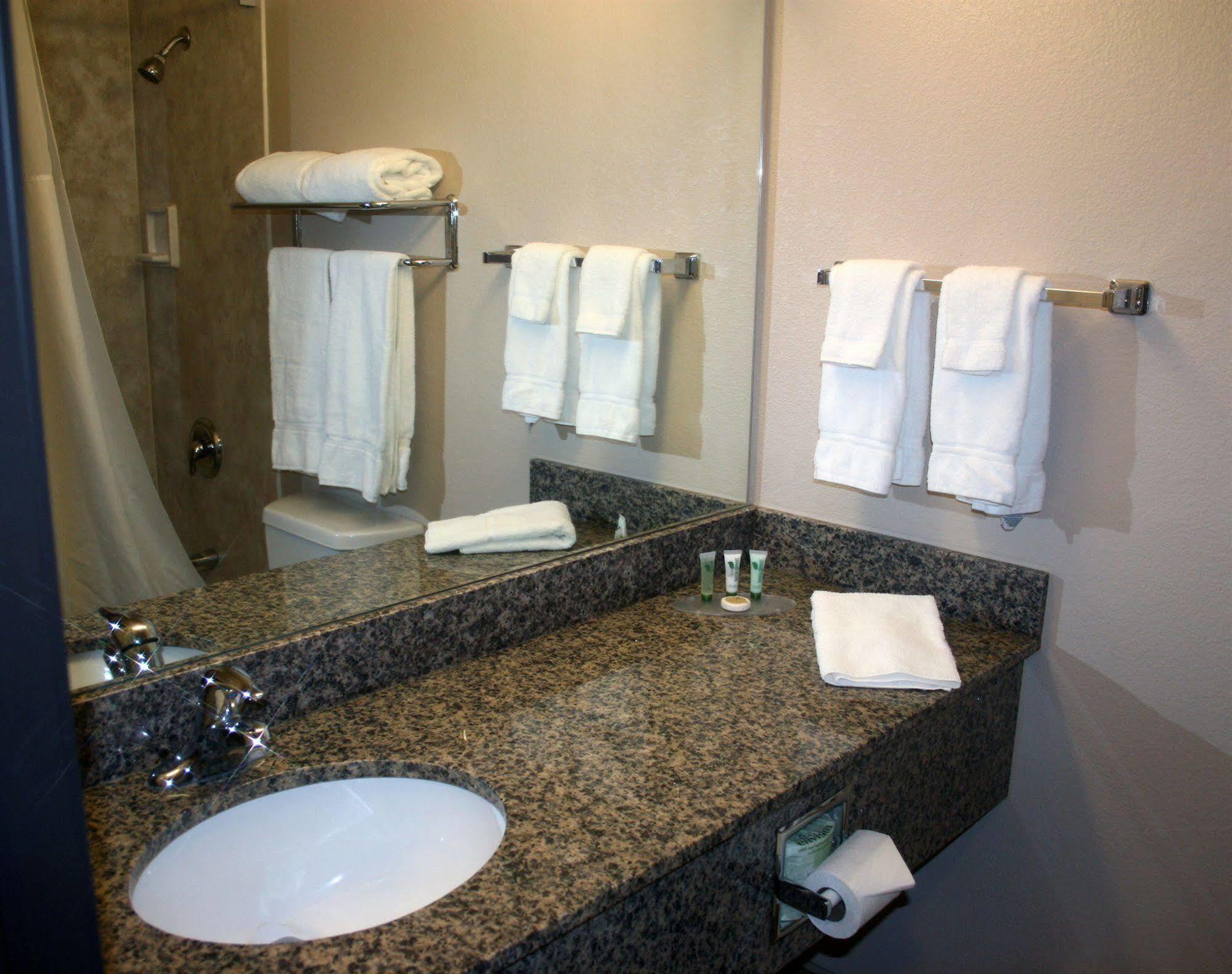 Allington Inn & Suites Kremmling Exterior photo